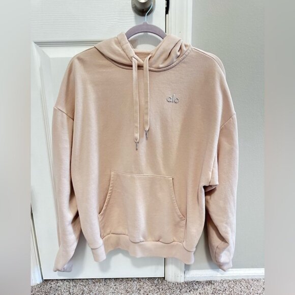 Alo Yoga Accolade Hoodie in Macadamia - Picture 2 of 12